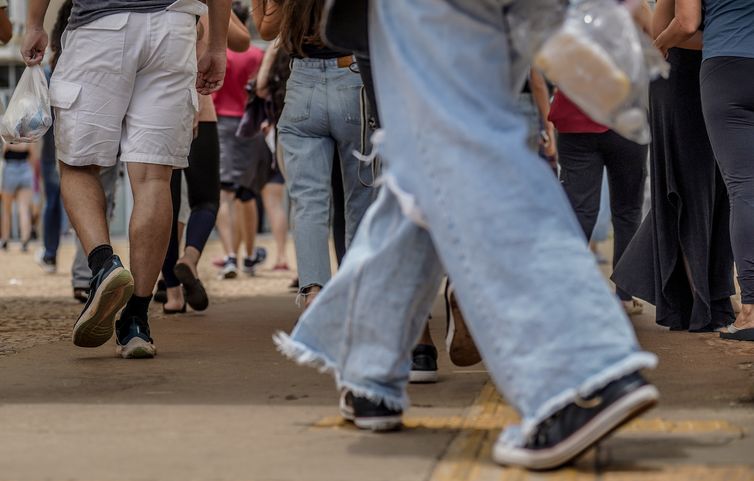 Moradores do RS podem se inscrever de graça no Enem 2024 até hoje