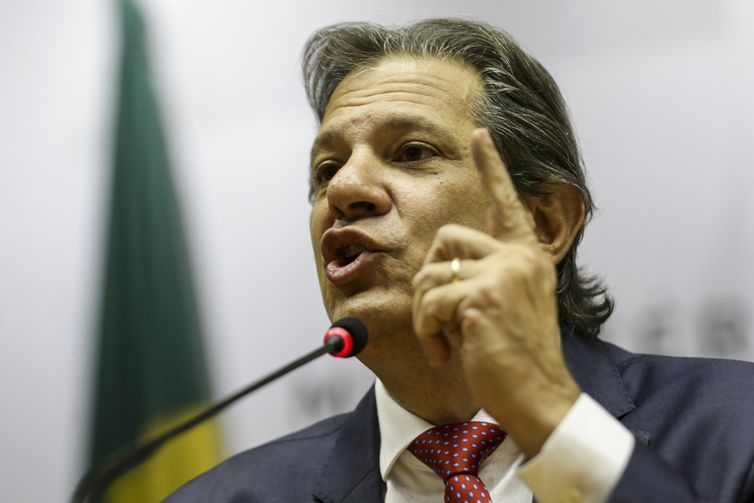 Haddad atribui recente alta do dólar a 