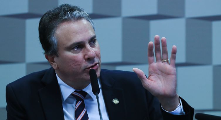 MEC vai liberar recursos para escolas de cidades com contas pendentes