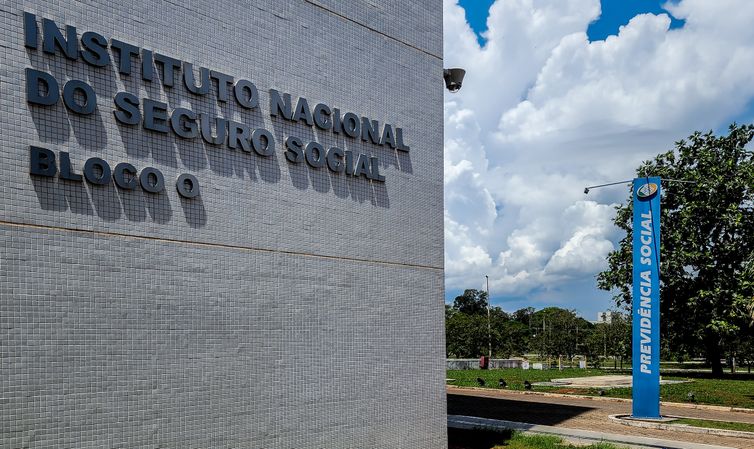 STJ determina manutenção de 85% do efetivo de trabalho do INSS