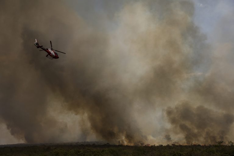 Deputados se mobilizam diante de seca histórica e queimadas descontroladas