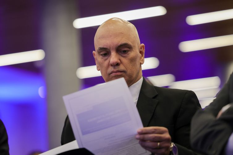 Moraes transfere R$ 18 milhões da Starlink para a União 