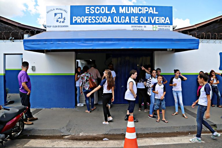 Centro de Estudos da Câmara discute como enfrentar a violência no ambiente escolar