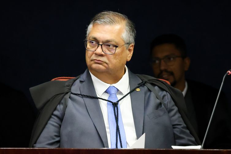 Dino libera parte de emendas de comissão bloqueadas