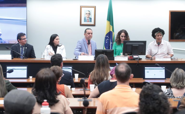 Ministério da Saúde diz que está concluindo regulamentação da política de prevenção e controle do câncer